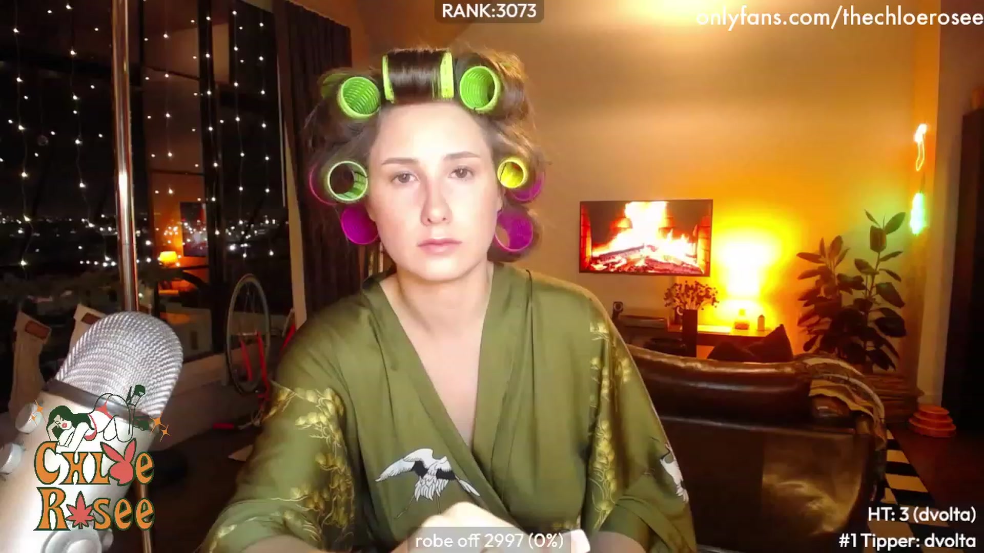 Gallery image thumbnail from ChloeRosee's myfreecams stream on, 12/18/2023, 03:02 image 12 of 20