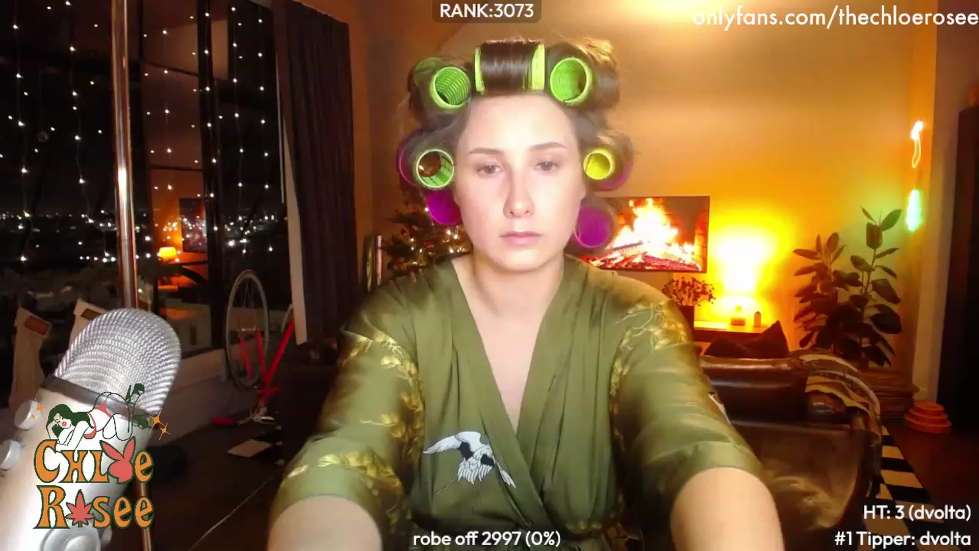 Gallery image thumbnail from ChloeRosee's myfreecams stream on, 12/18/2023, 03:02 image 10 of 20