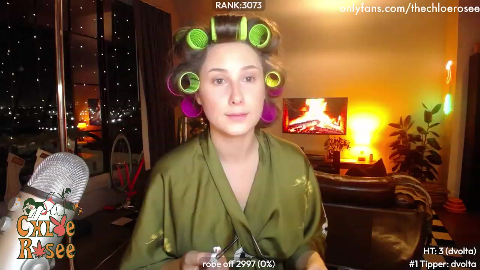 Gallery image thumbnail from ChloeRosee's myfreecams stream on, 12/18/2023, 03:02 image 2 of 20