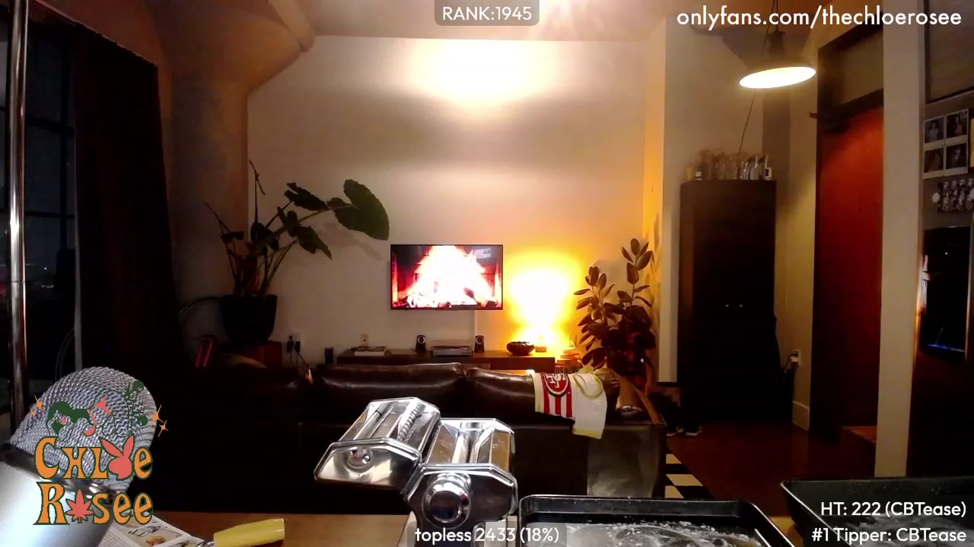 Gallery image thumbnail from ChloeRosee's myfreecams stream on, 02/05/2024, 04:16 image 14 of 20
