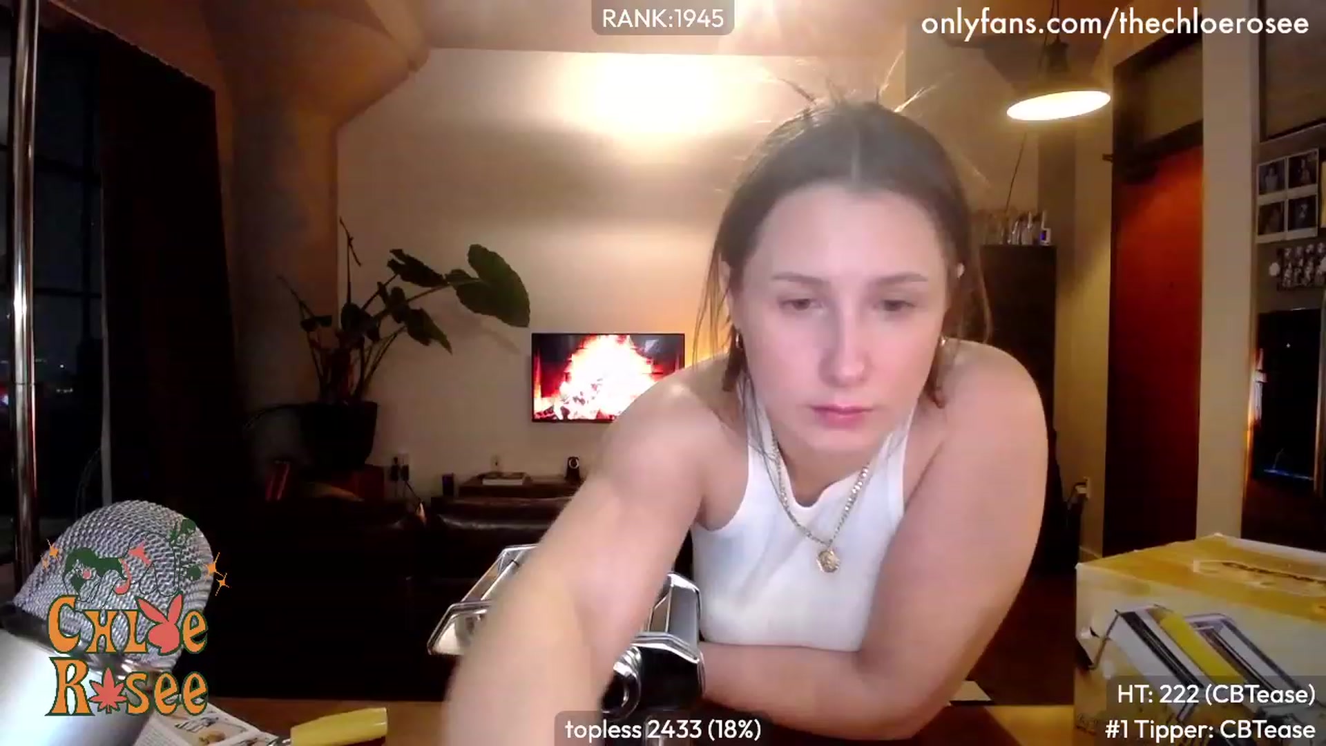 Gallery image thumbnail from ChloeRosee's myfreecams stream on, 02/05/2024, 04:16 image 13 of 20