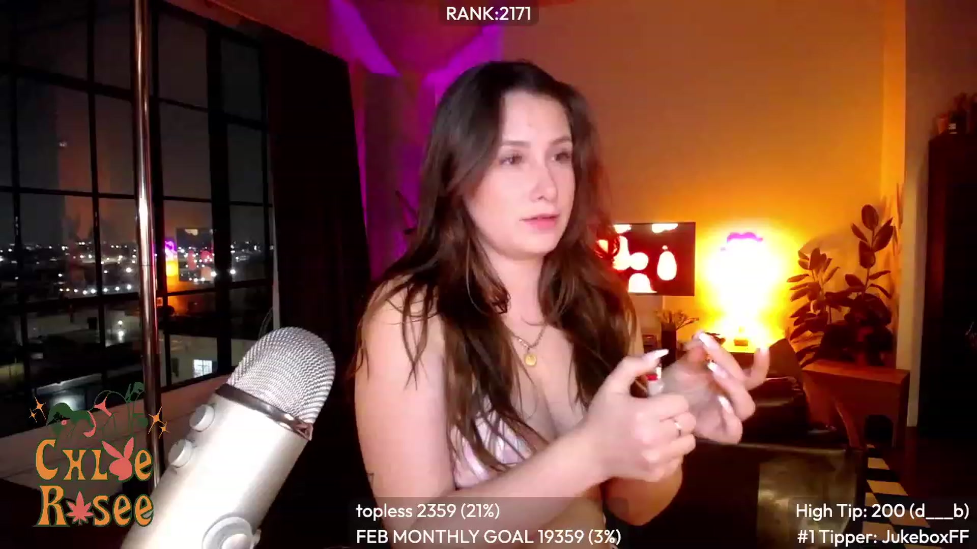 Gallery image thumbnail from ChloeRosee's myfreecams stream on, 02/27/2024, 05:50 image 11 of 20