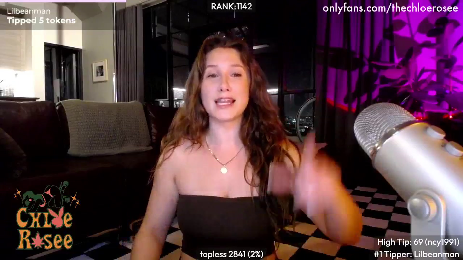 Gallery image thumbnail from ChloeRosee's myfreecams stream on, 07/22/2024, 04:44 image 18 of 20