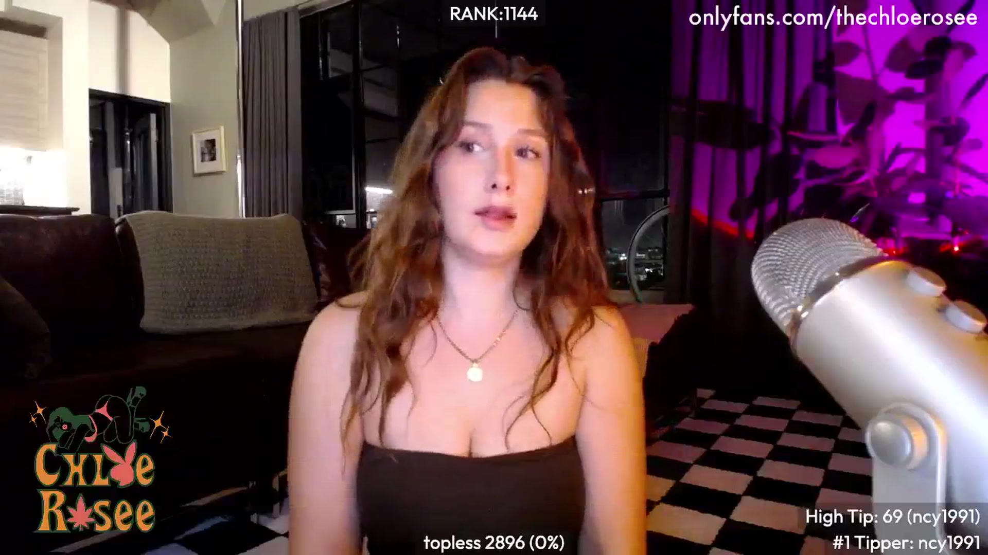 Gallery image thumbnail from ChloeRosee's myfreecams stream on, 07/22/2024, 04:44 image 11 of 20