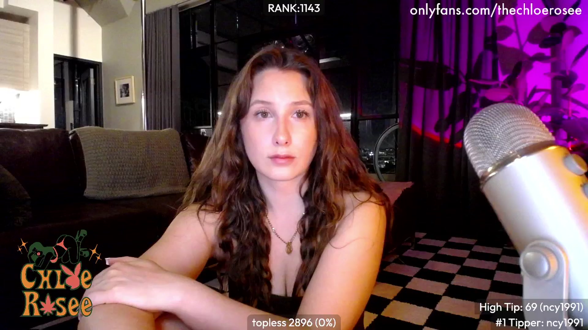 Gallery image thumbnail from ChloeRosee's myfreecams stream on, 07/22/2024, 04:44 image 10 of 20
