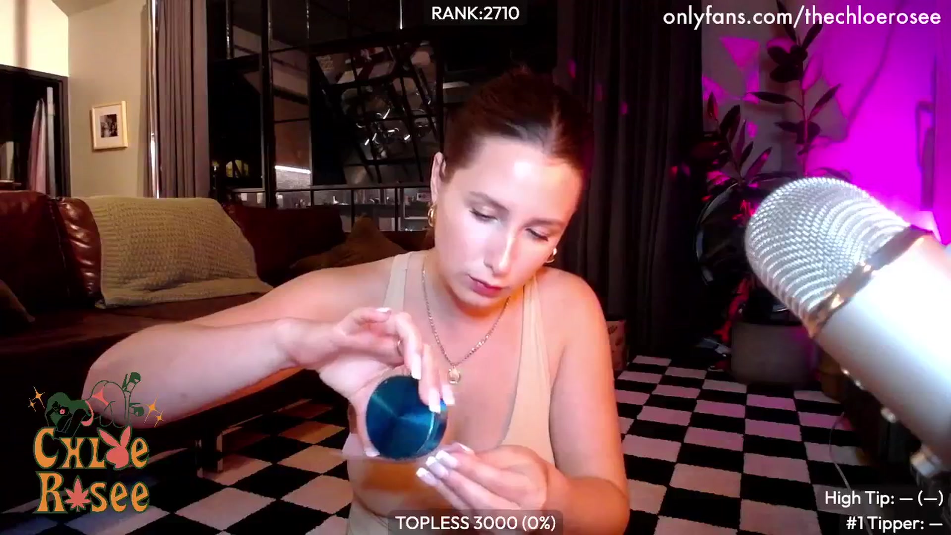 Gallery image thumbnail from ChloeRosee's myfreecams stream on, 08/09/2024, 05:12 image 8 of 20