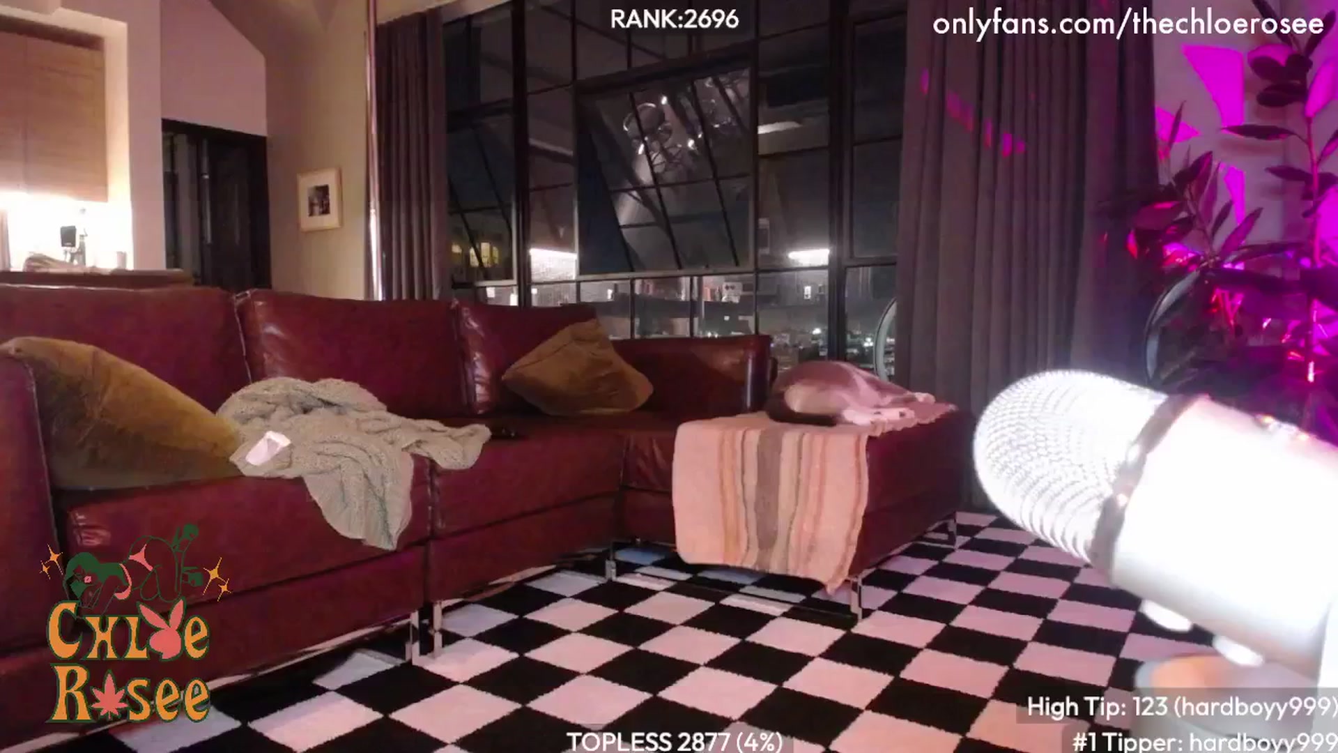 Gallery image thumbnail from ChloeRosee's myfreecams stream on, 08/16/2024, 05:11 image 5 of 20