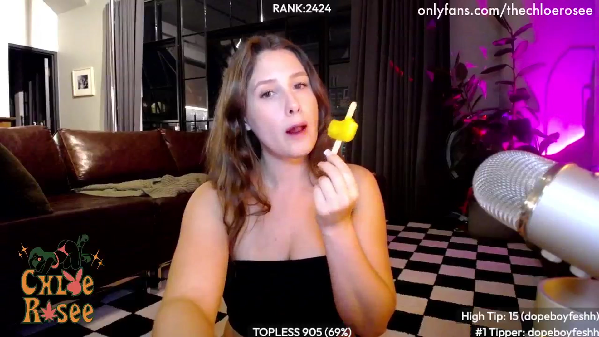Gallery image thumbnail from ChloeRosee's myfreecams stream on, 08/26/2024, 04:05 image 17 of 20