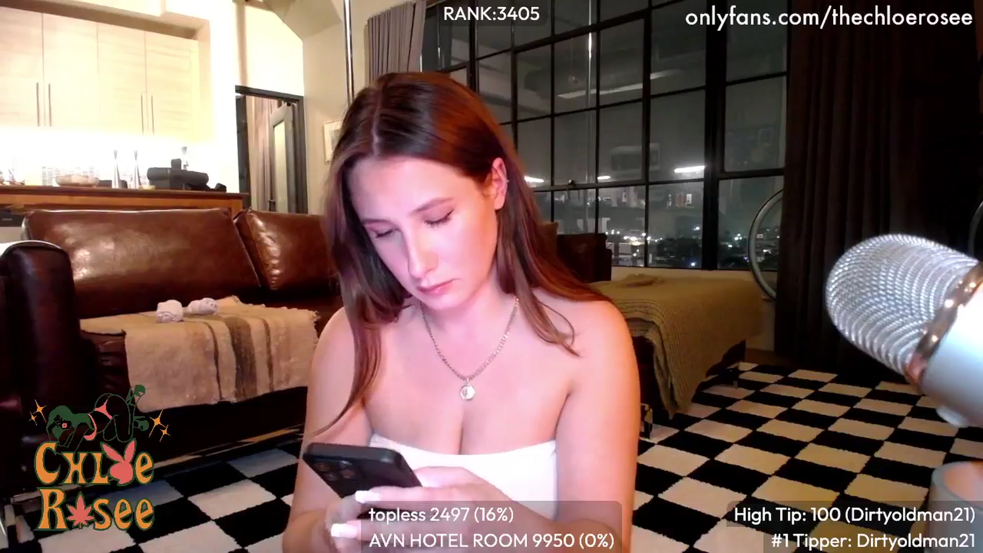 Gallery image thumbnail from ChloeRosee's myfreecams stream on, 11/03/2024, 05:57 image 8 of 20