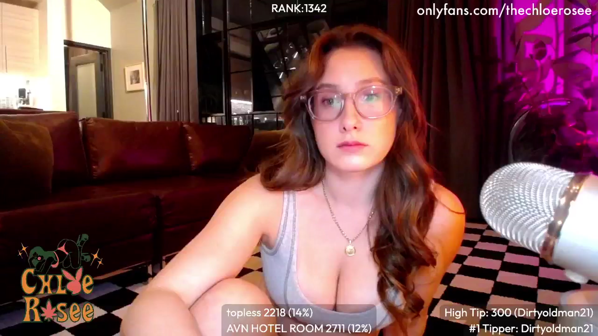 Gallery image thumbnail from ChloeRosee's myfreecams stream on, 11/07/2024, 04:51 image 3 of 20