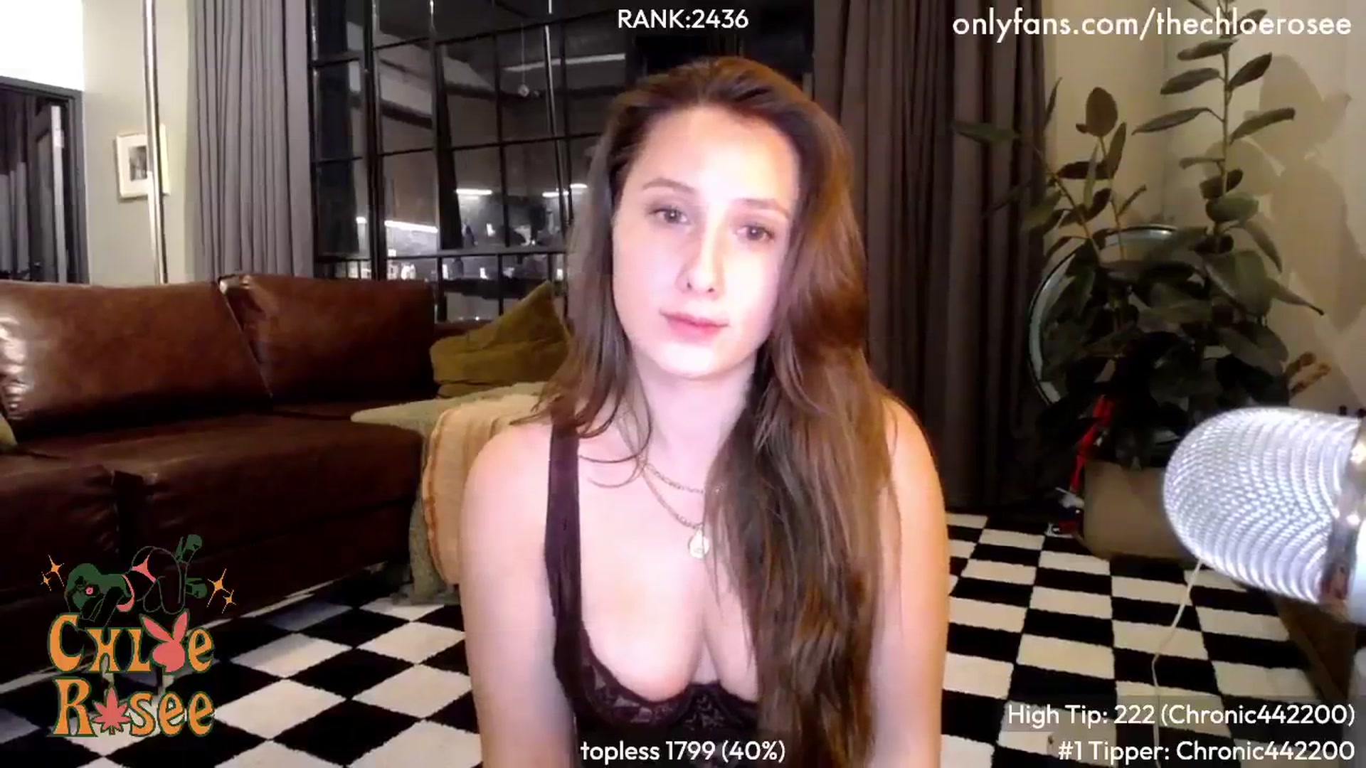 Gallery image thumbnail from ChloeRosee's myfreecams stream on, 11/21/2024, 07:01 image 7 of 20