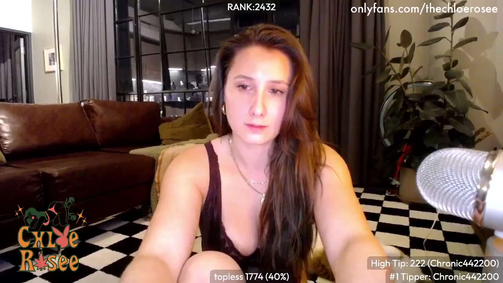 Gallery image thumbnail from ChloeRosee's myfreecams stream on, 11/21/2024, 07:01 image 14 of 20