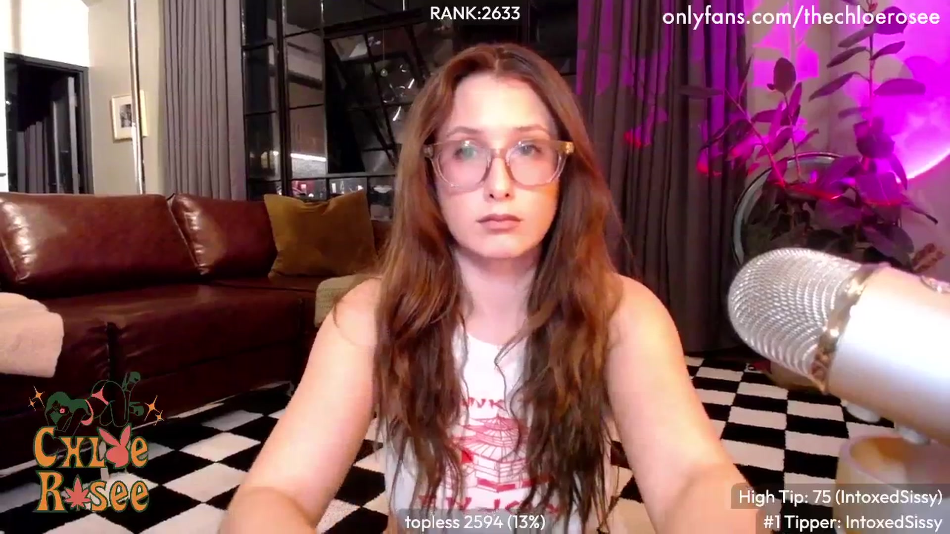 Gallery image thumbnail from ChloeRosee's myfreecams stream on, 12/01/2024, 06:44 image 7 of 20