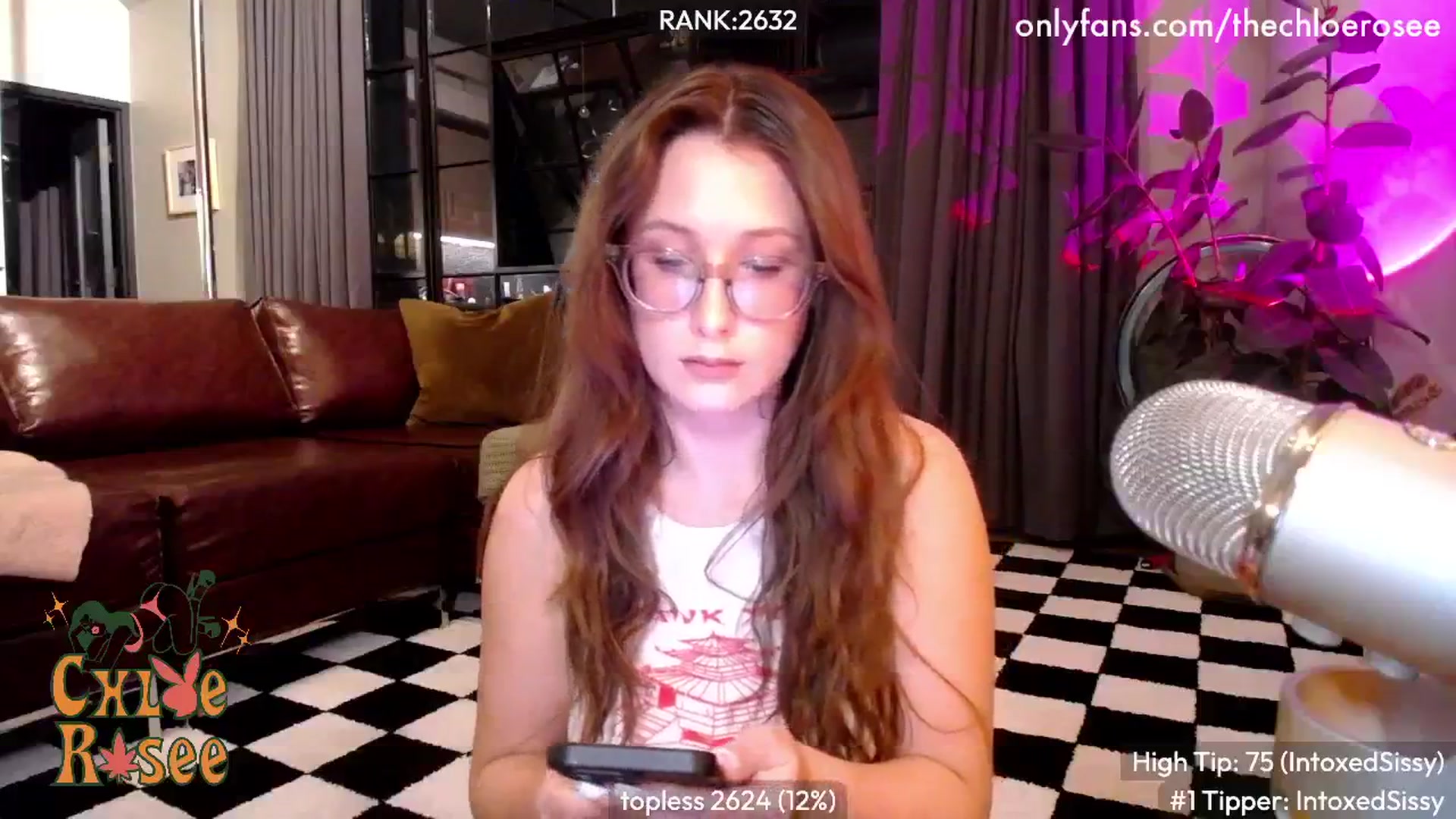 Gallery image thumbnail from ChloeRosee's myfreecams stream on, 12/01/2024, 06:44 image 6 of 20