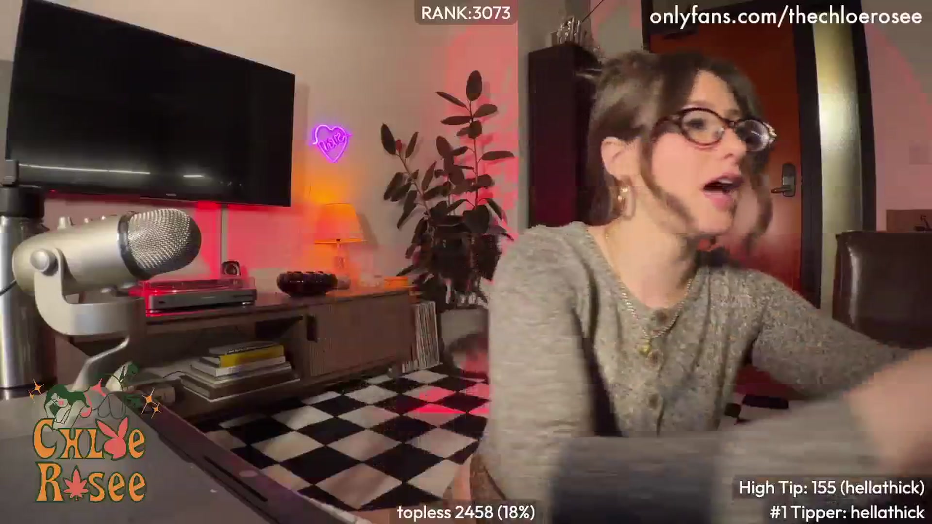 Gallery image thumbnail from ChloeRosee's myfreecams stream on, 02/17/2025, 06:11 image 4 of 20