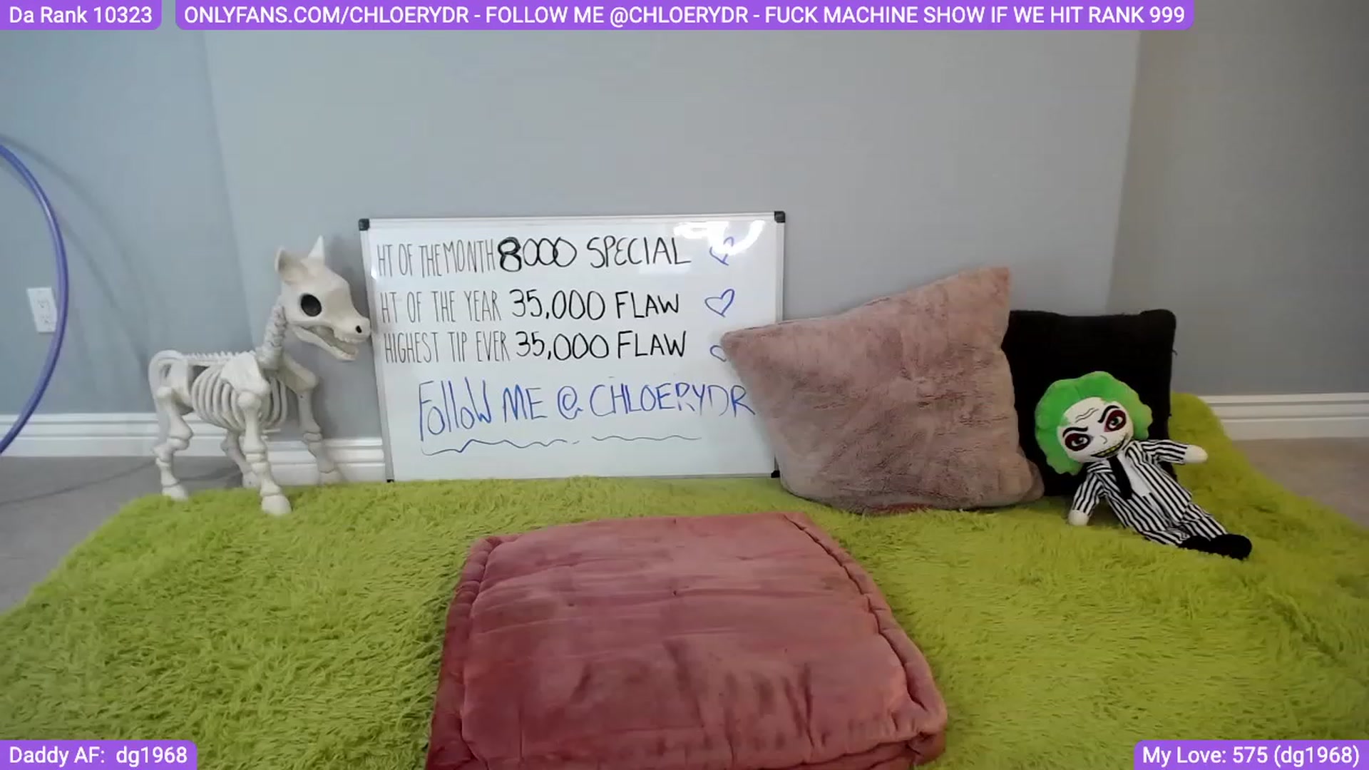 Gallery image thumbnail from ChloeRydr's myfreecams stream on, 03/30/2023, 02:06 image 5 of 20
