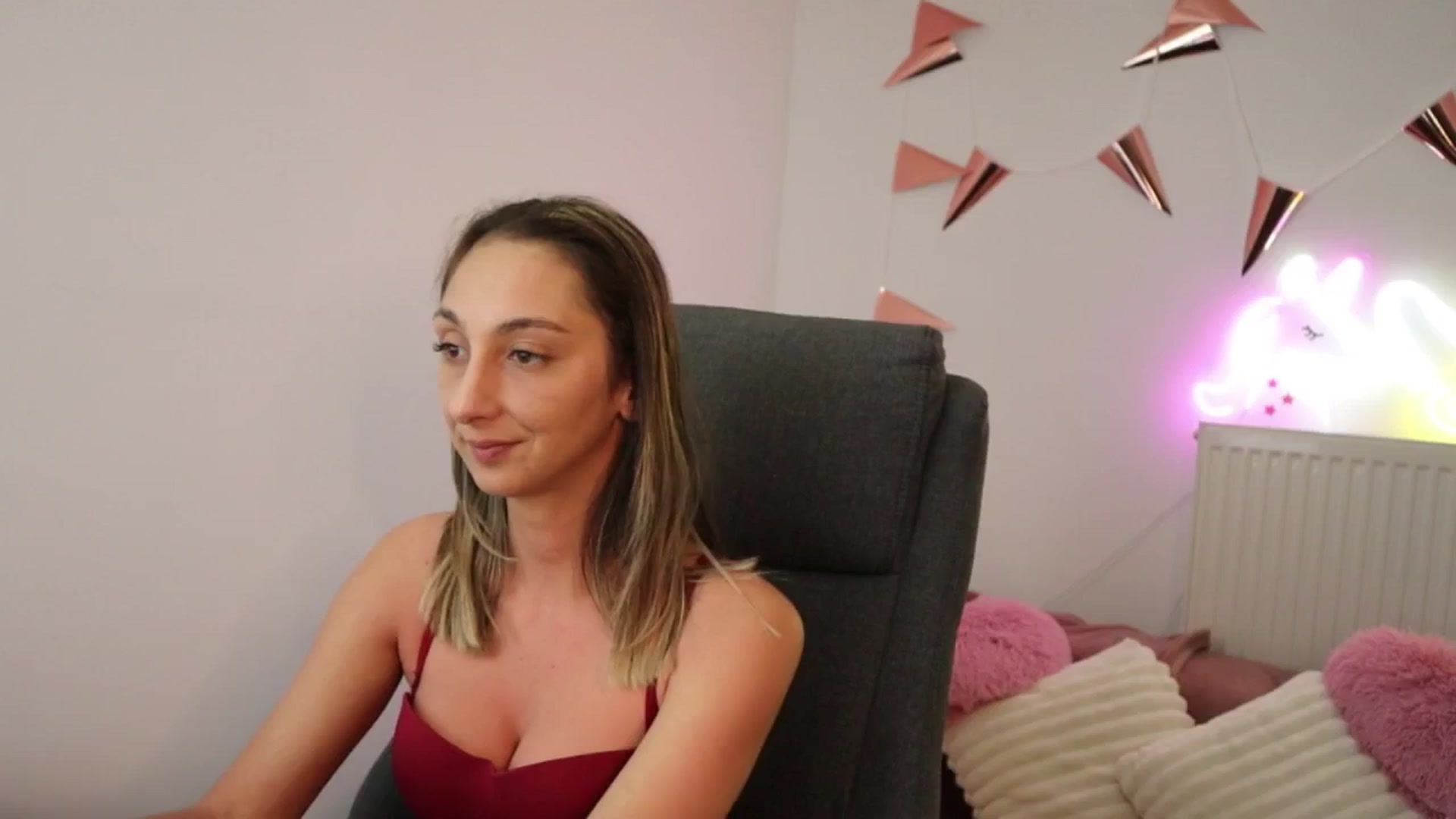 Gallery image thumbnail from ChloeVibes's myfreecams stream on, 04/11/2025, 21:15 image 5 of 20