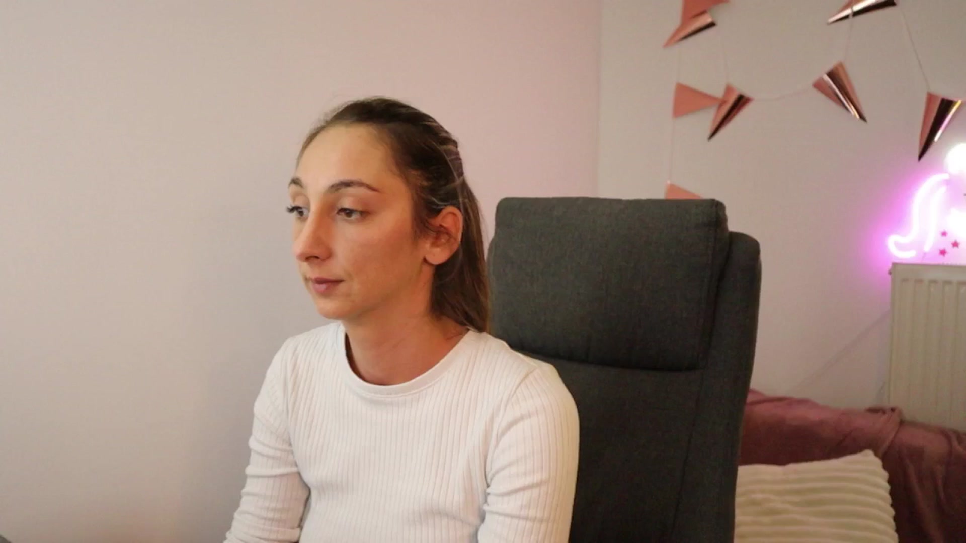 Gallery image thumbnail from ChloeVibes's myfreecams stream on, 04/11/2025, 22:25 image 11 of 20
