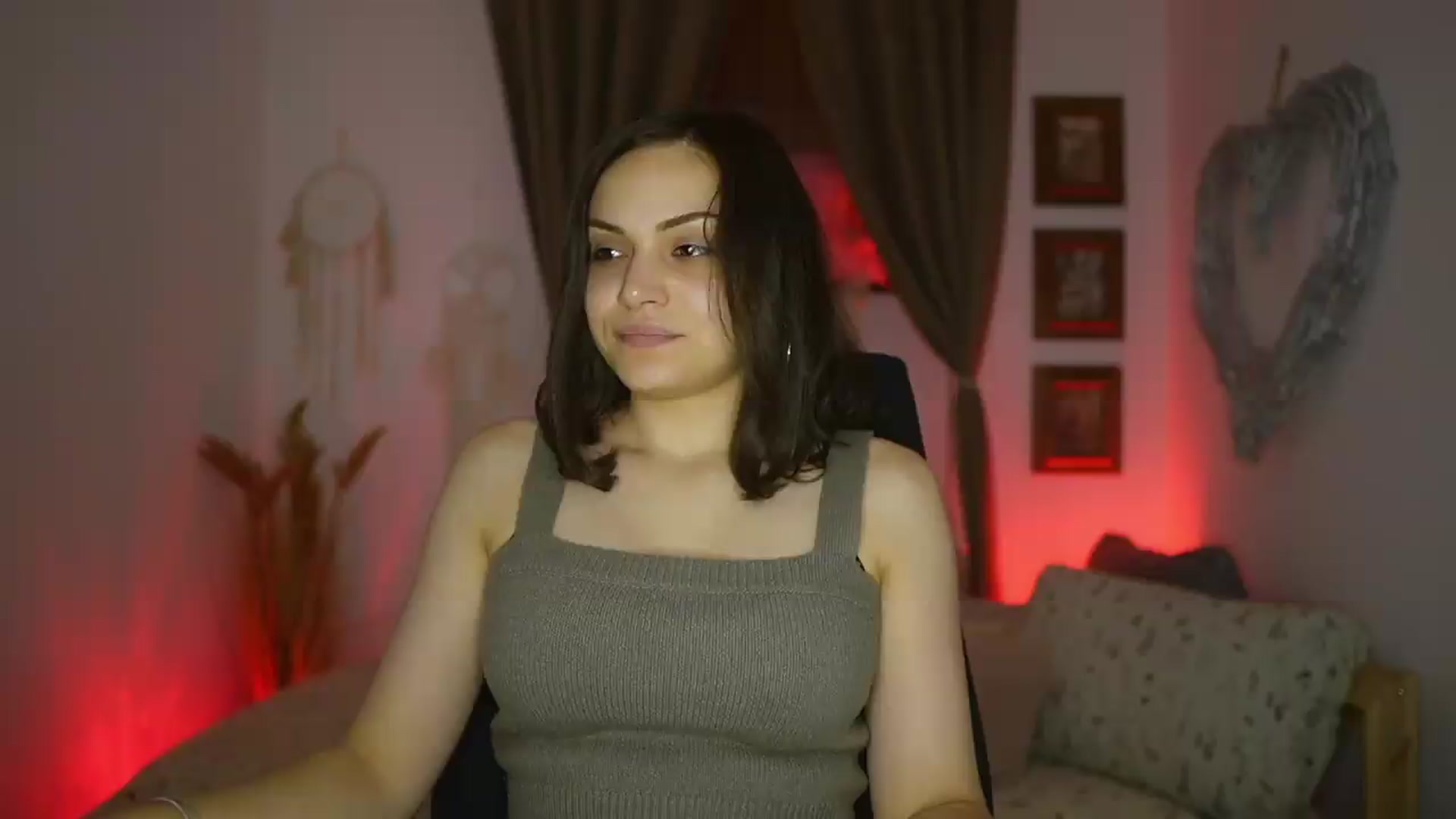 Gallery image thumbnail from Chloe_Cane's myfreecams stream on, 07/27/2026, 23:13 image 8 of 20