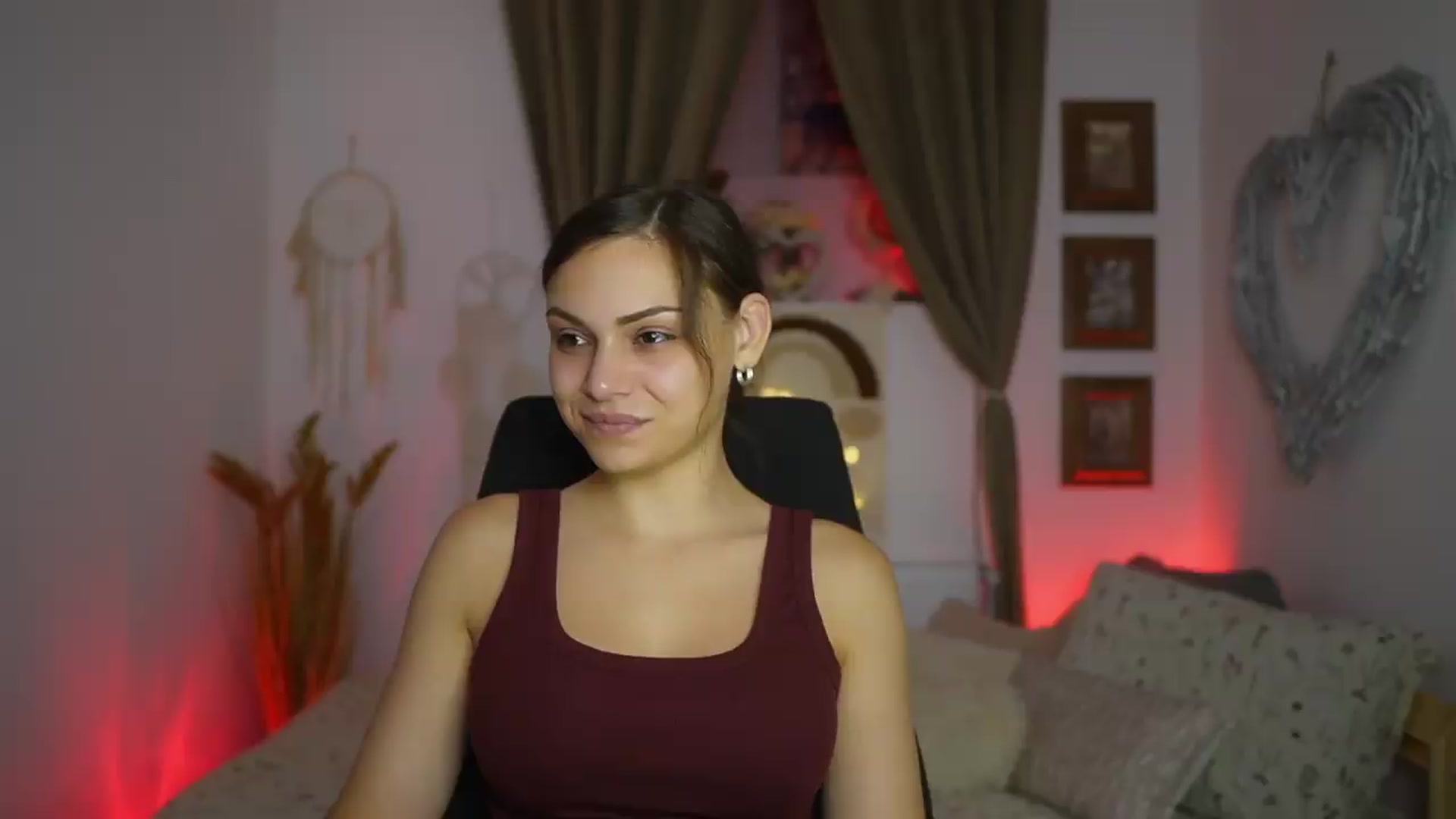 Gallery image thumbnail from Chloe_Cane's myfreecams stream on, 08/16/2026, 19:50 image 11 of 20