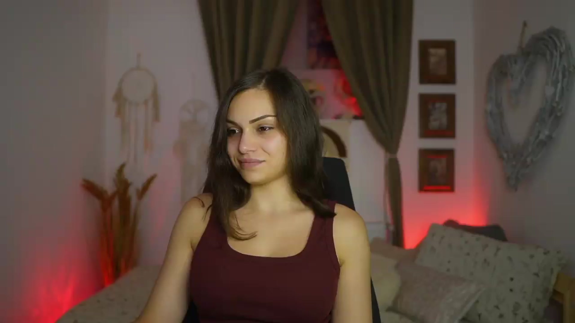 Gallery image thumbnail from Chloe_Cane's myfreecams stream on, 08/16/2026, 22:51 image 1 of 20