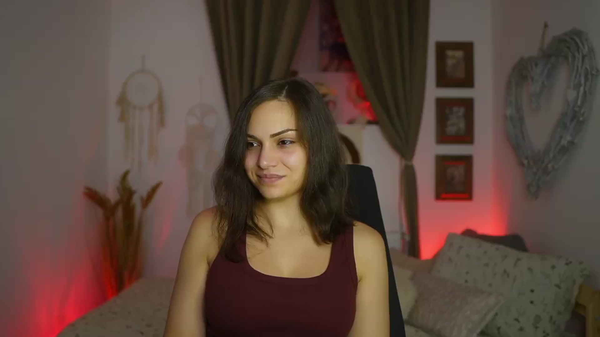 Gallery image thumbnail from Chloe_Cane's myfreecams stream on, 08/16/2026, 22:51 image 20 of 20
