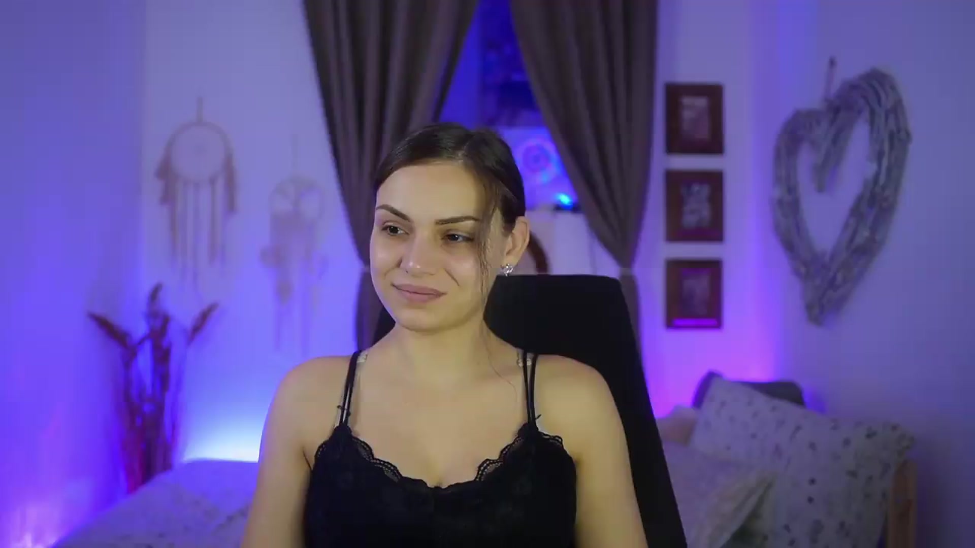 Gallery image thumbnail from Chloe_Cane's myfreecams stream on, 09/09/2026, 22:54 image 3 of 20