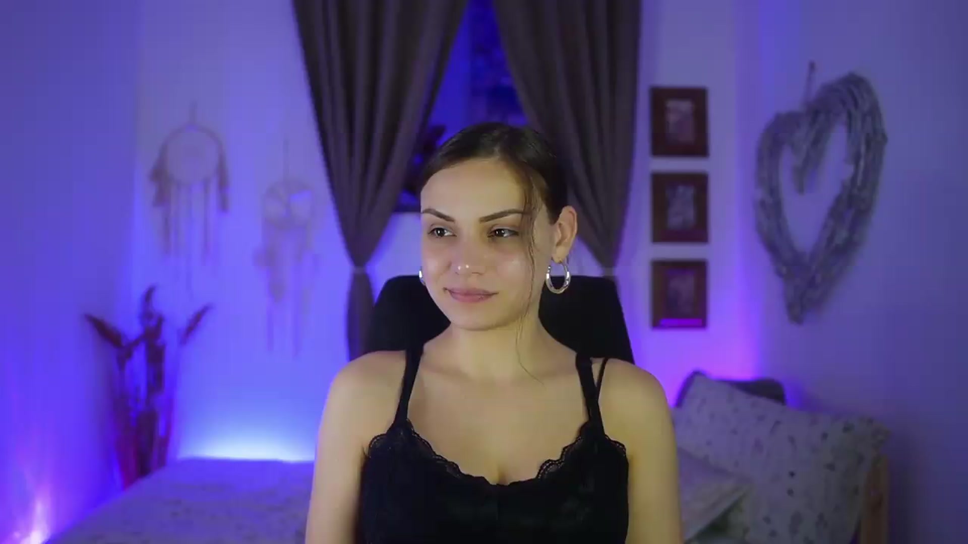 Gallery image thumbnail from Chloe_Cane's myfreecams stream on, 09/12/2026, 20:25 image 15 of 20