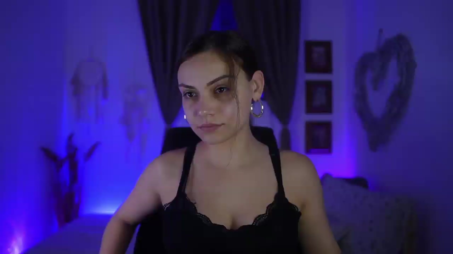 Gallery image thumbnail from Chloe_Cane's myfreecams stream on, 09/12/2026, 20:25 image 10 of 20