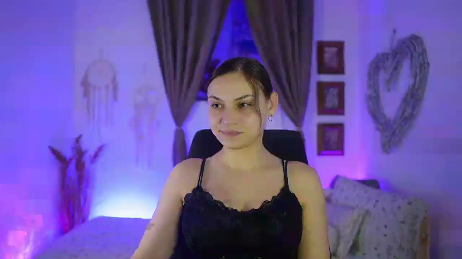 Gallery image thumbnail from Chloe_Cane's myfreecams stream on, 09/16/2026, 18:58 image 2 of 20