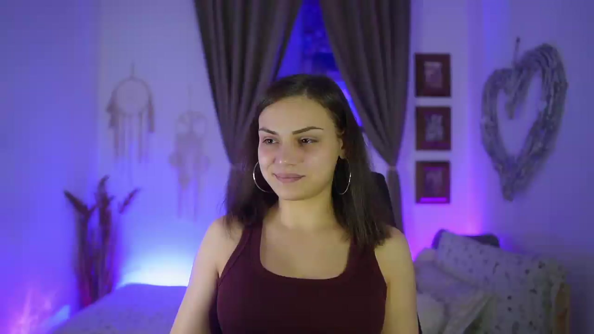 Gallery image thumbnail from Chloe_Cane's myfreecams stream on, 09/17/2026, 18:43 image 4 of 20