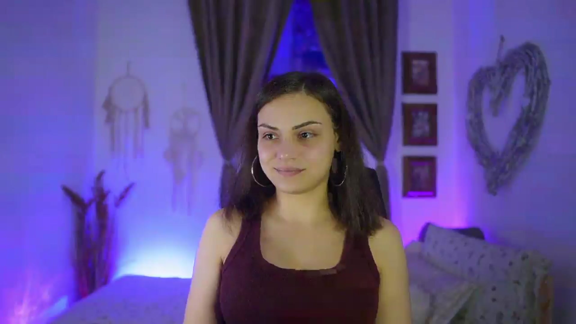 Gallery image thumbnail from Chloe_Cane's myfreecams stream on, 09/17/2026, 18:43 image 12 of 20