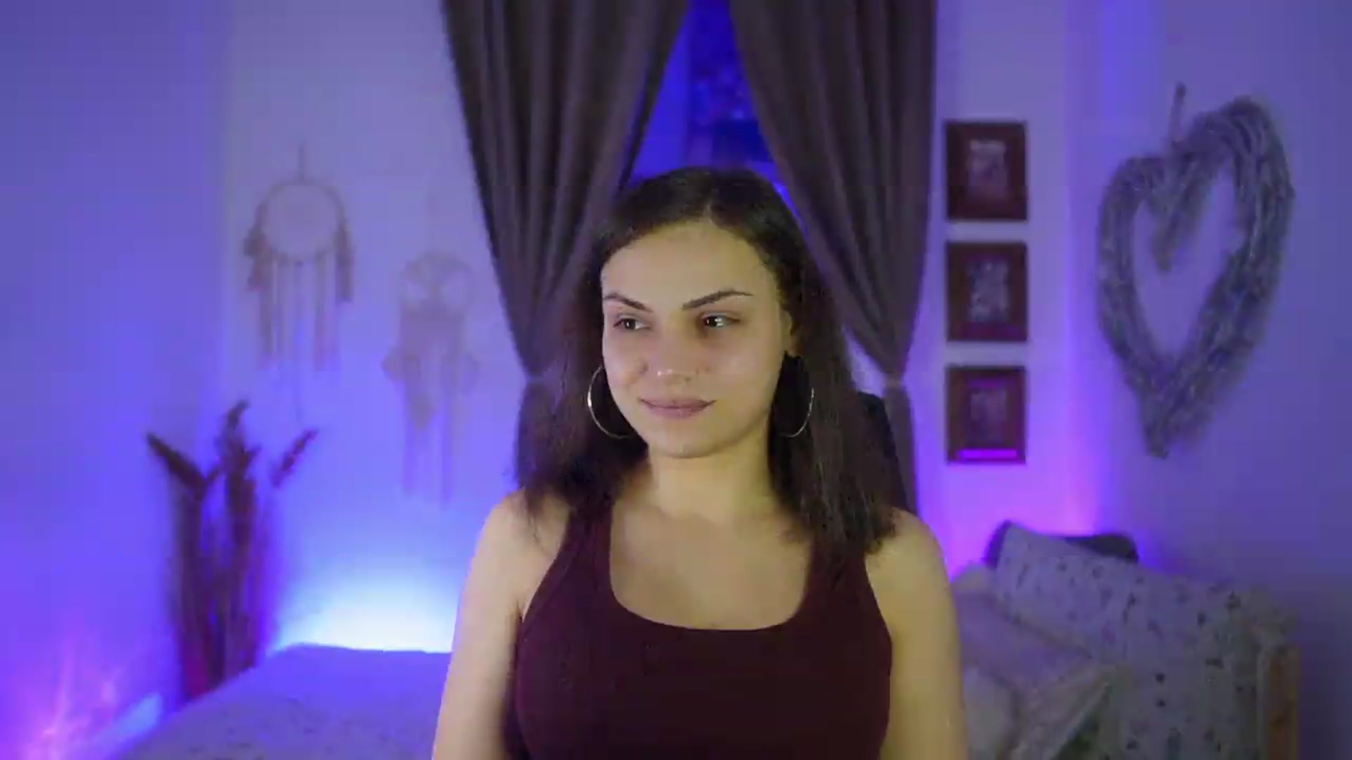 Gallery image thumbnail from Chloe_Cane's myfreecams stream on, 09/17/2026, 18:43 image 15 of 20