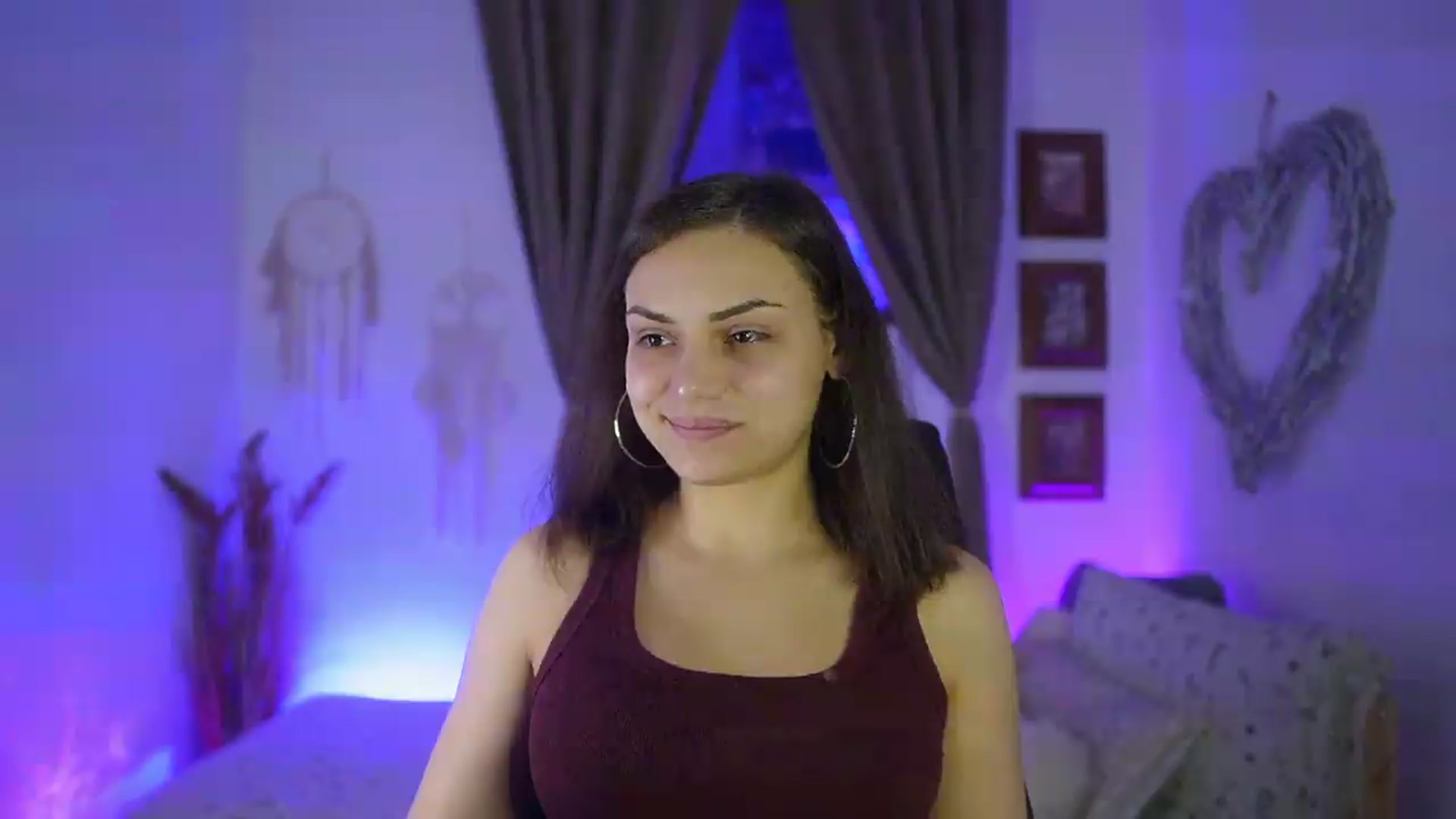 Gallery image thumbnail from Chloe_Cane's myfreecams stream on, 09/17/2026, 18:43 image 2 of 20