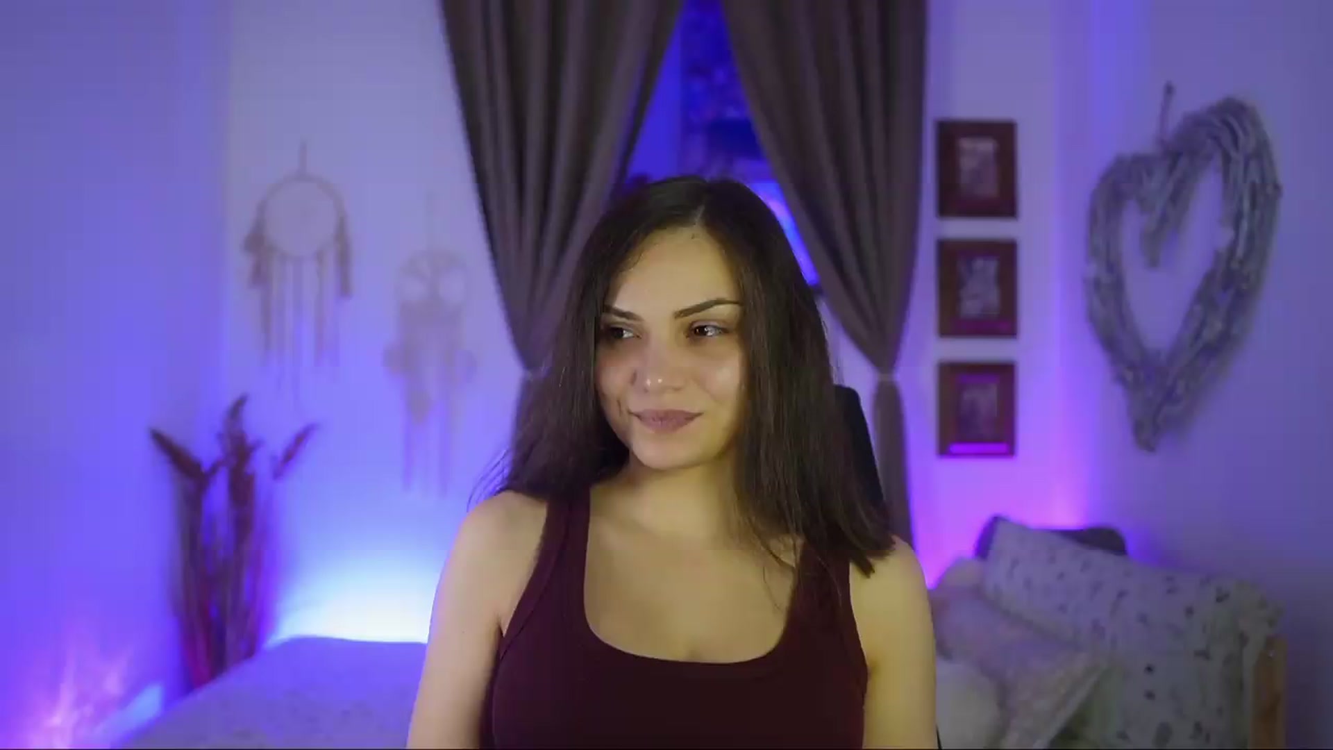 Gallery image thumbnail from Chloe_Cane's myfreecams stream on, 09/17/2026, 22:04 image 1 of 20