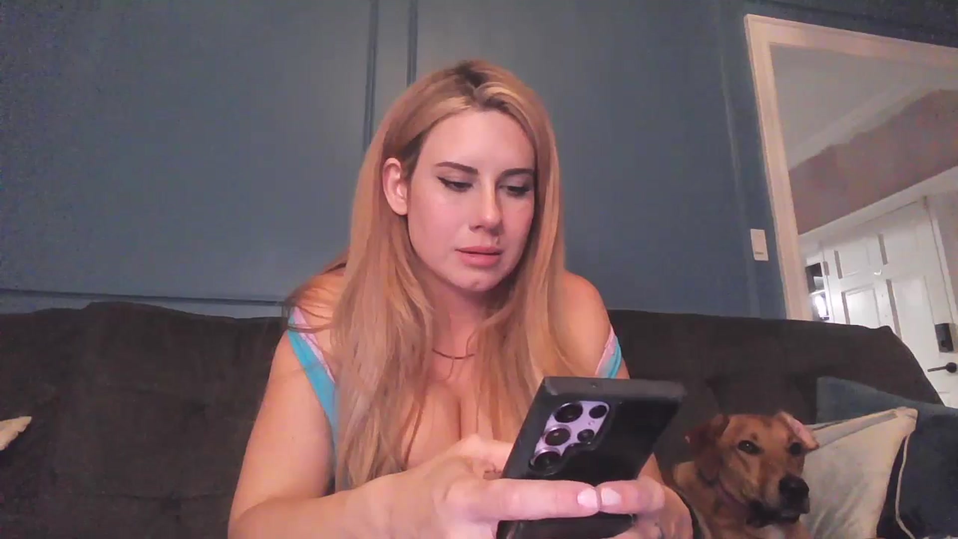 Gallery image thumbnail from Chloe_Lamb's myfreecams stream on, 03/21/2025, 01:45 image 10 of 20