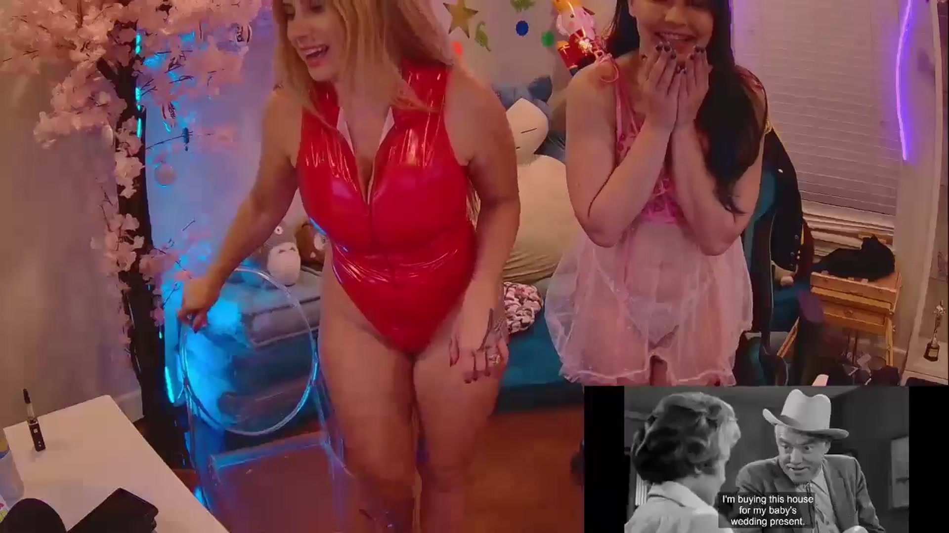 Gallery image thumbnail from Chloe_Lamb's myfreecams stream on, 04/25/2025, 02:59 image 4 of 20