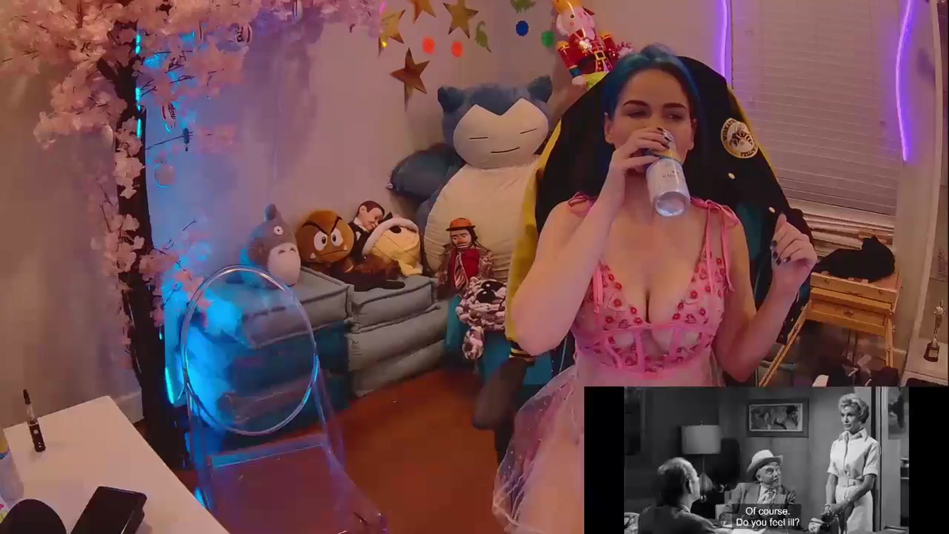 Gallery image thumbnail from Chloe_Lamb's myfreecams stream on, 04/25/2025, 02:59 image 6 of 20