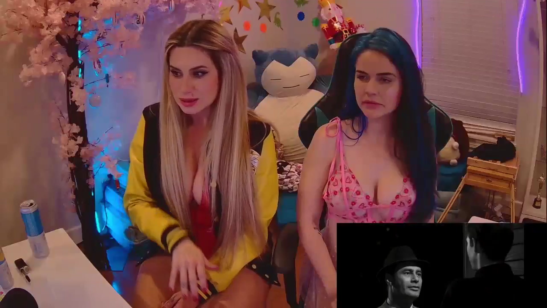 Gallery image thumbnail from Chloe_Lamb's myfreecams stream on, 04/25/2025, 04:49 image 4 of 20