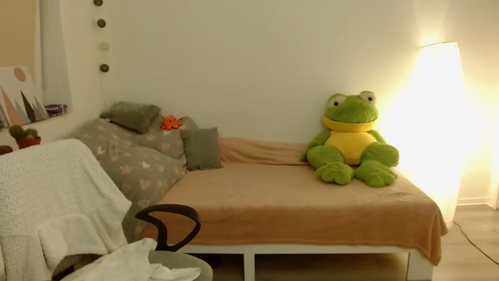 Gallery image thumbnail from Chloe_Rae's myfreecams stream on, 11/18/2022, 20:47 image 11 of 20