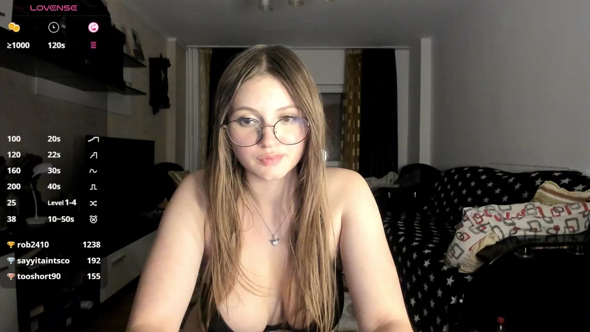 Gallery image thumbnail from Chloecrush's myfreecams stream on, 09/22/2025, 03:22 image 10 of 20
