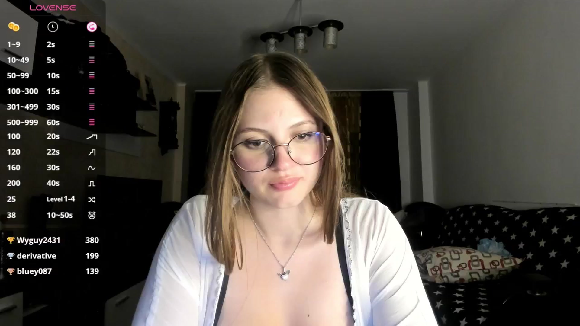 Gallery image thumbnail from Chloecrush's myfreecams stream on, 09/24/2025, 02:18 image 17 of 20