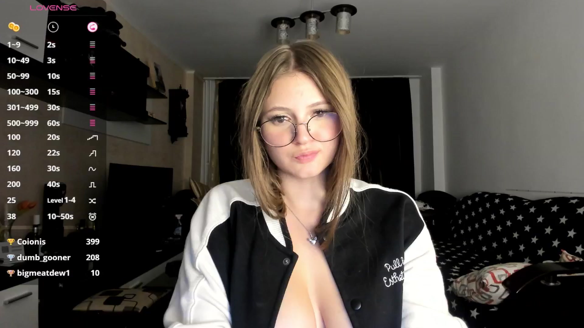 Gallery image thumbnail from Chloecrush's myfreecams stream on, 10/06/2025, 02:41 image 4 of 20