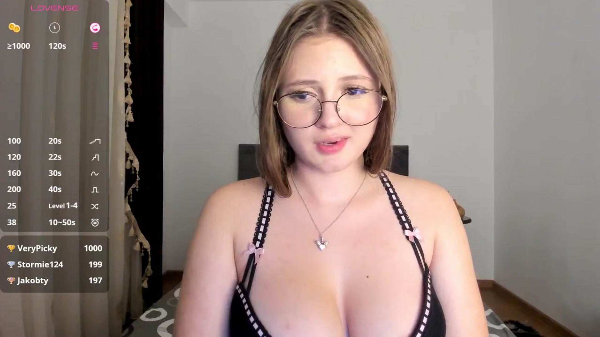 Gallery image thumbnail from Chloecrush's myfreecams stream on, 10/13/2025, 01:02 image 20 of 20
