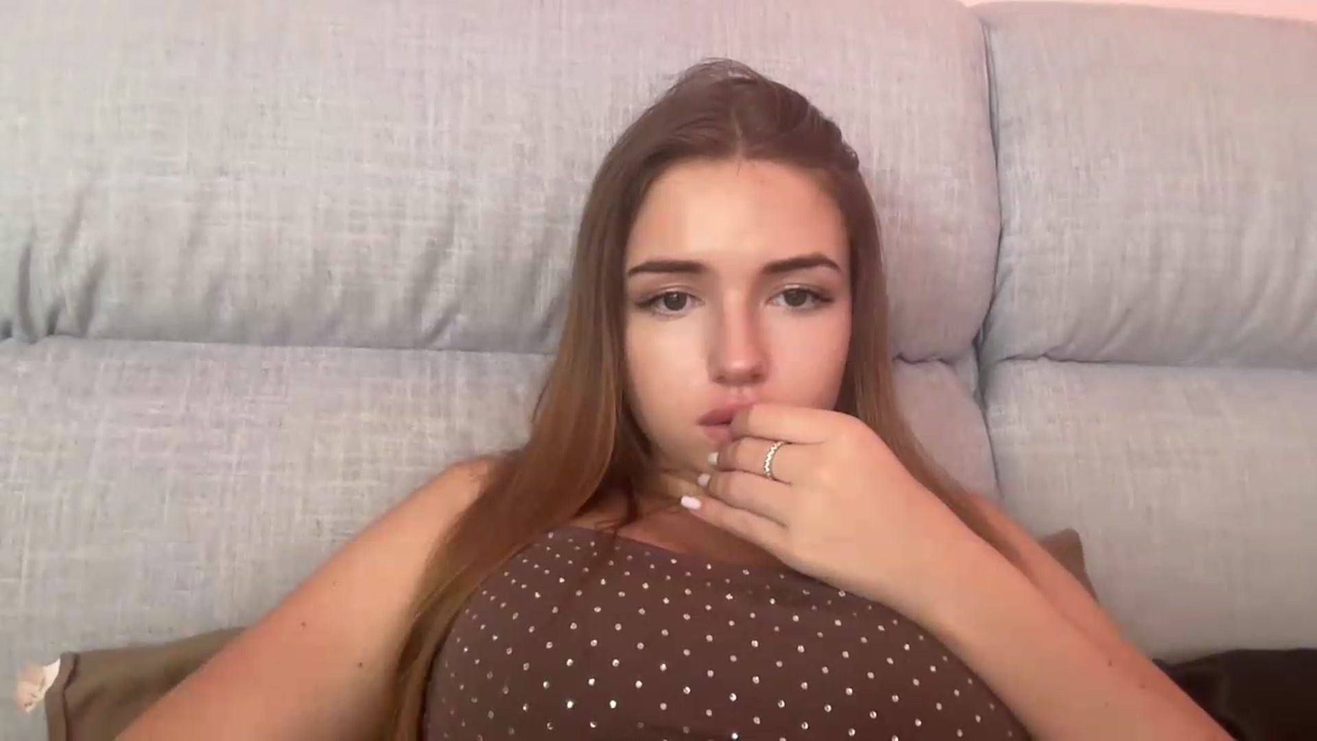 Gallery image thumbnail from ChloeeStar's myfreecams stream on, 08/10/2026, 11:20 image 16 of 20