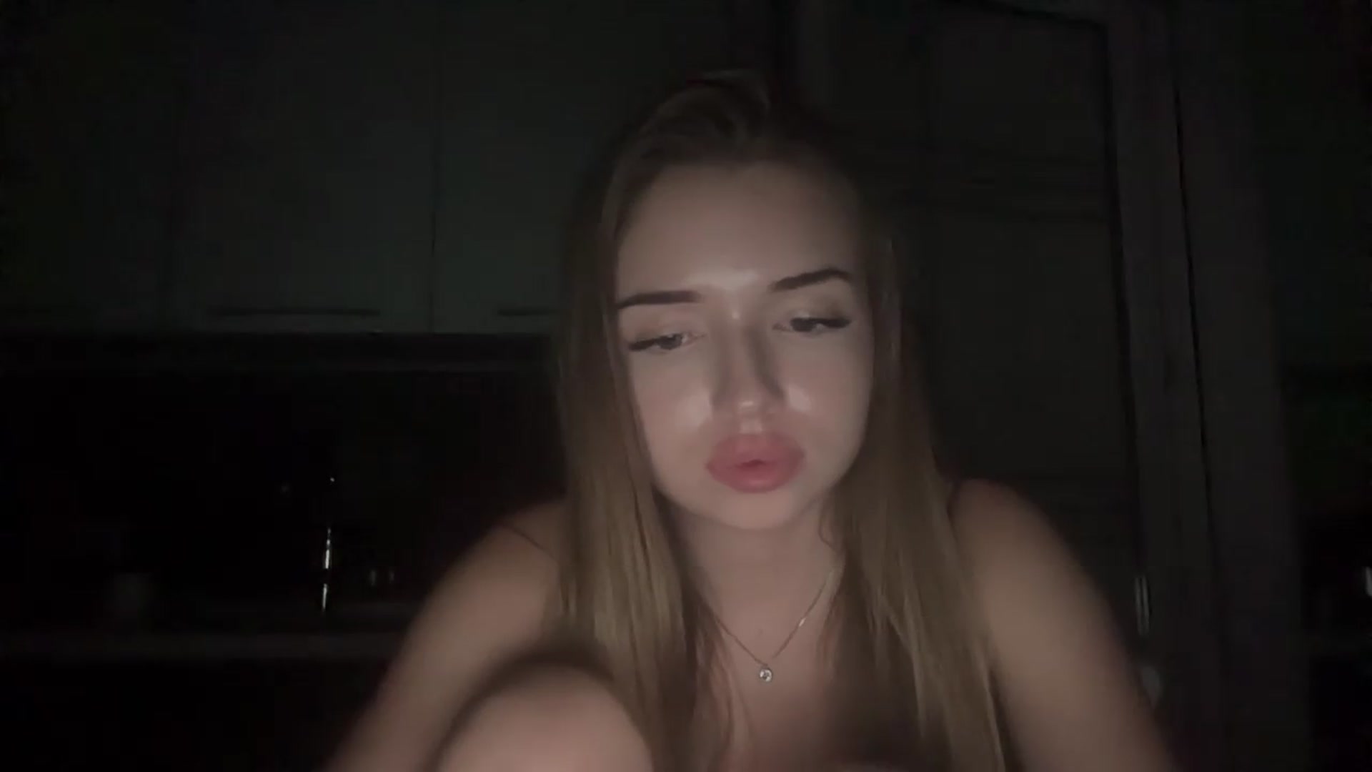 Gallery image thumbnail from ChloeeStar's myfreecams stream on, 08/10/2026, 22:03 image 15 of 20