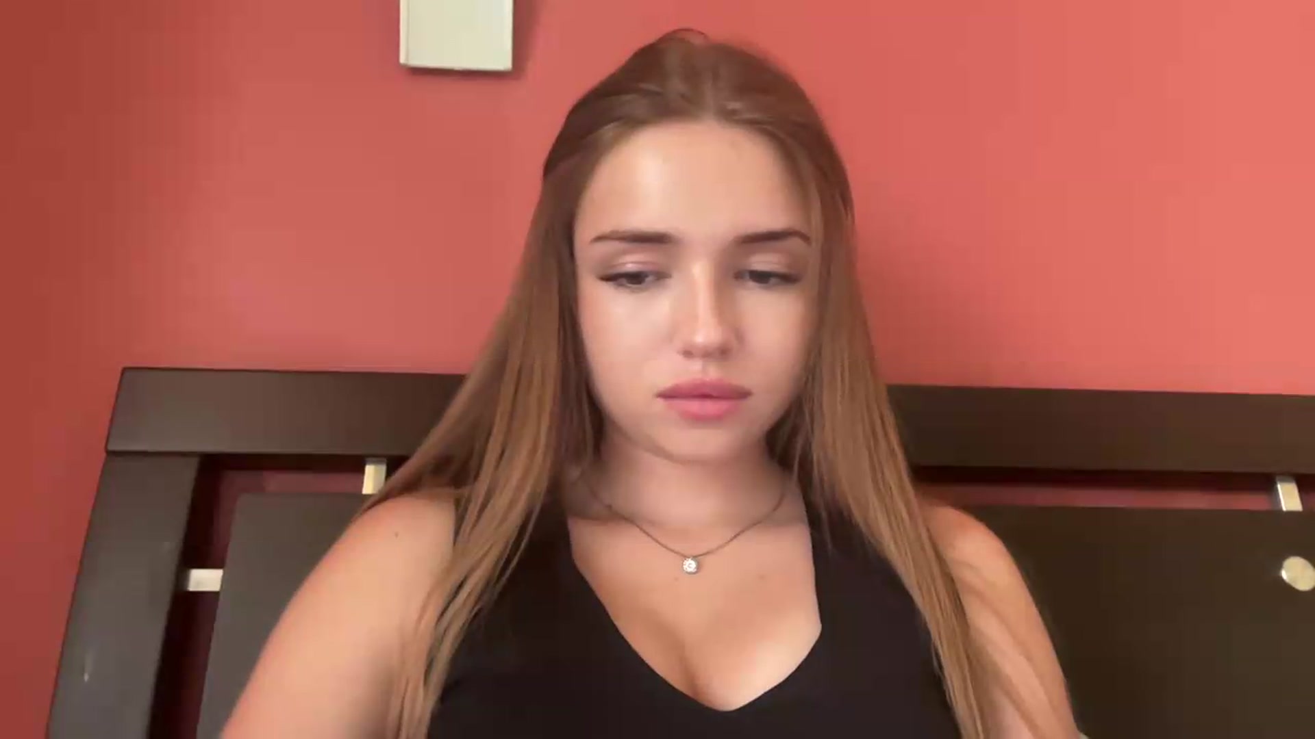 Gallery image thumbnail from ChloeeStar's myfreecams stream on, 08/11/2026, 12:56 image 8 of 20