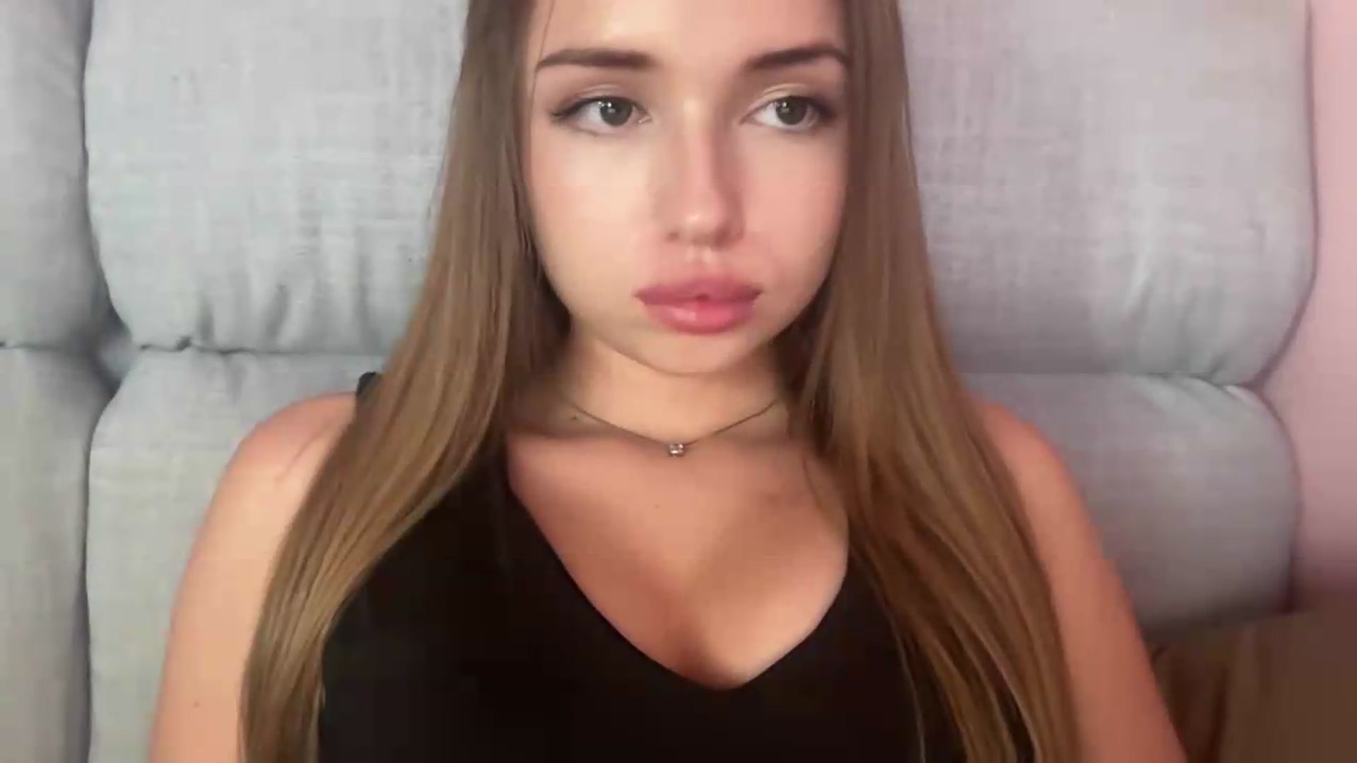 Gallery image thumbnail from ChloeeStar's myfreecams stream on, 08/11/2026, 16:18 image 9 of 20