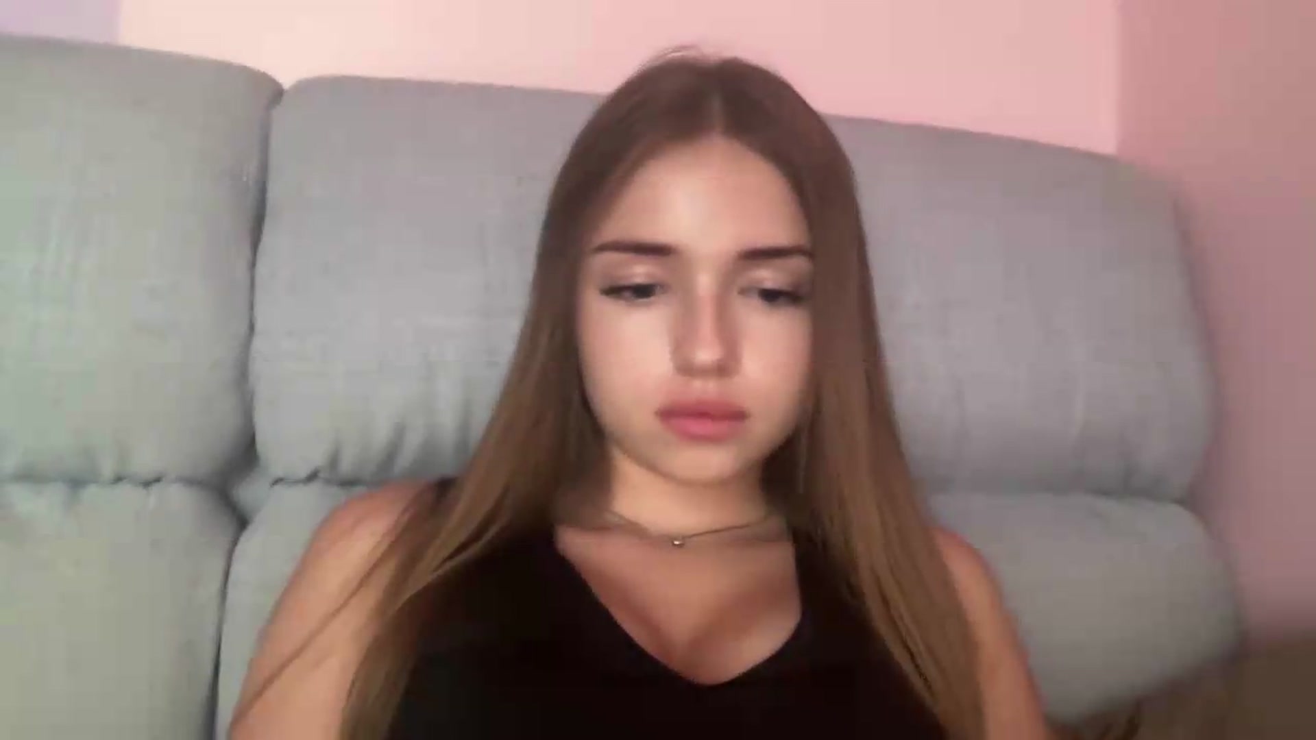 Gallery image thumbnail from ChloeeStar's myfreecams stream on, 08/11/2026, 16:38 image 18 of 20