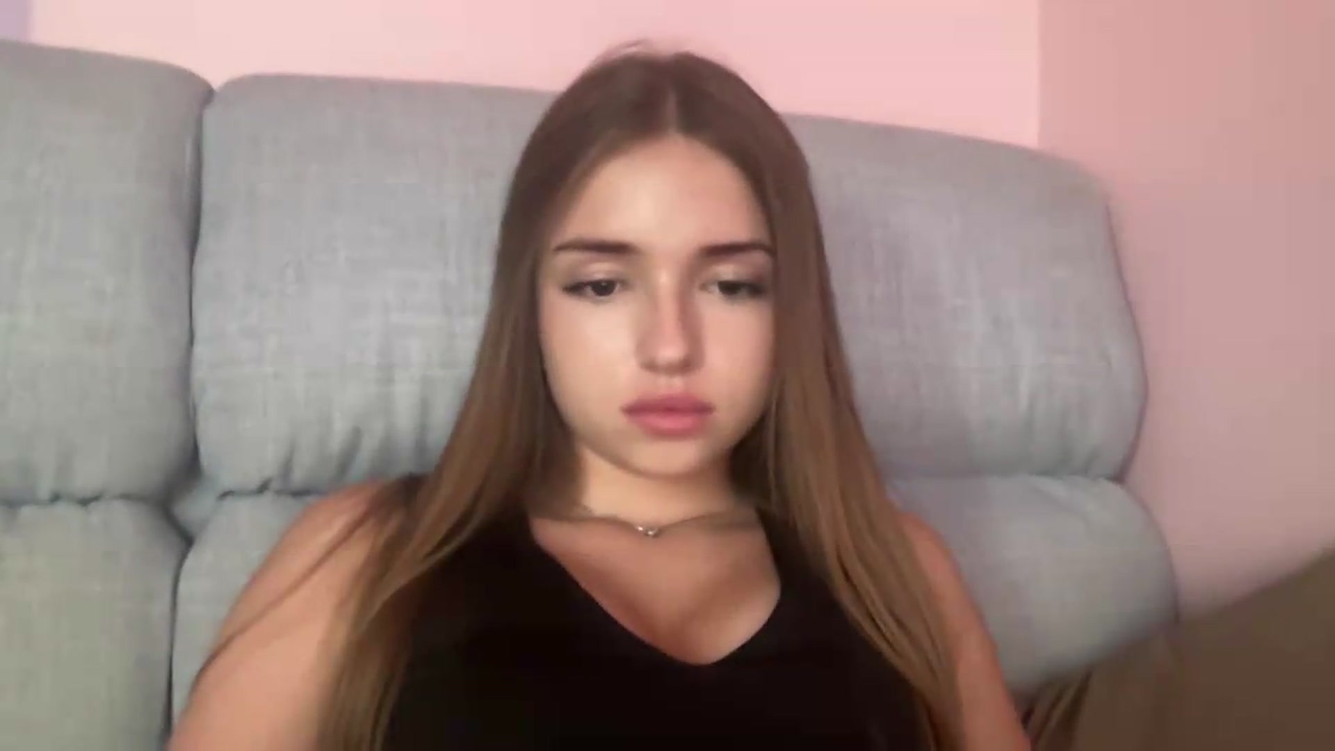 Gallery image thumbnail from ChloeeStar's myfreecams stream on, 08/11/2026, 16:38 image 9 of 20